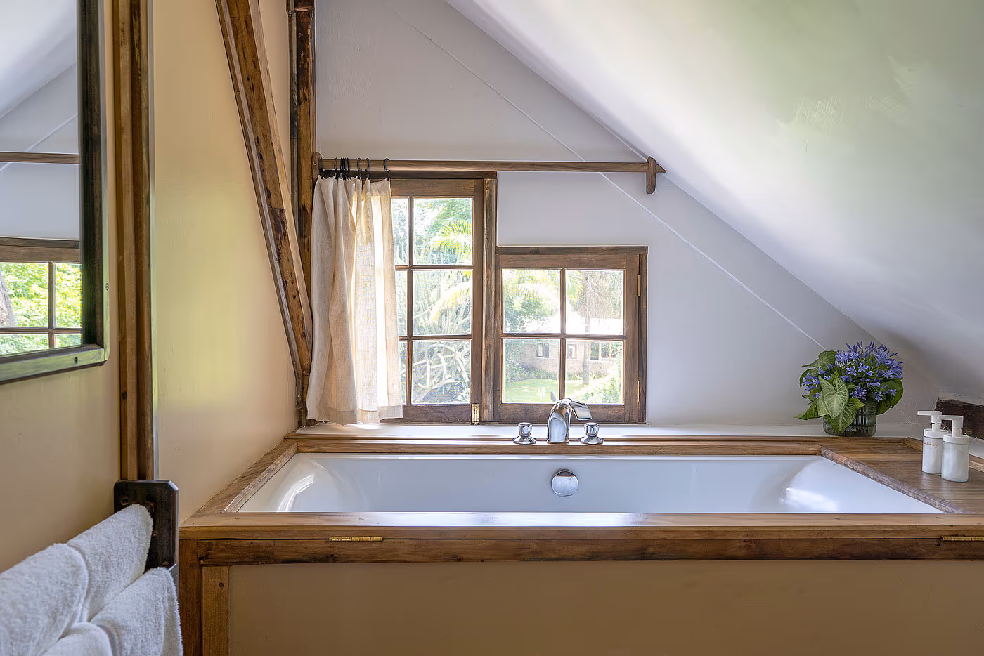 Summit Suite