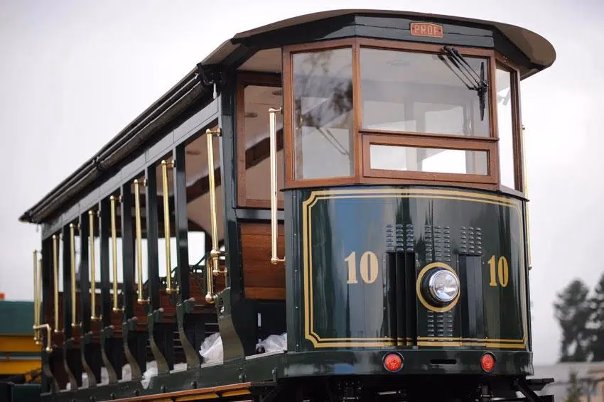 Franschhoek Wine Tram Hop-on Hop-off gallery 5